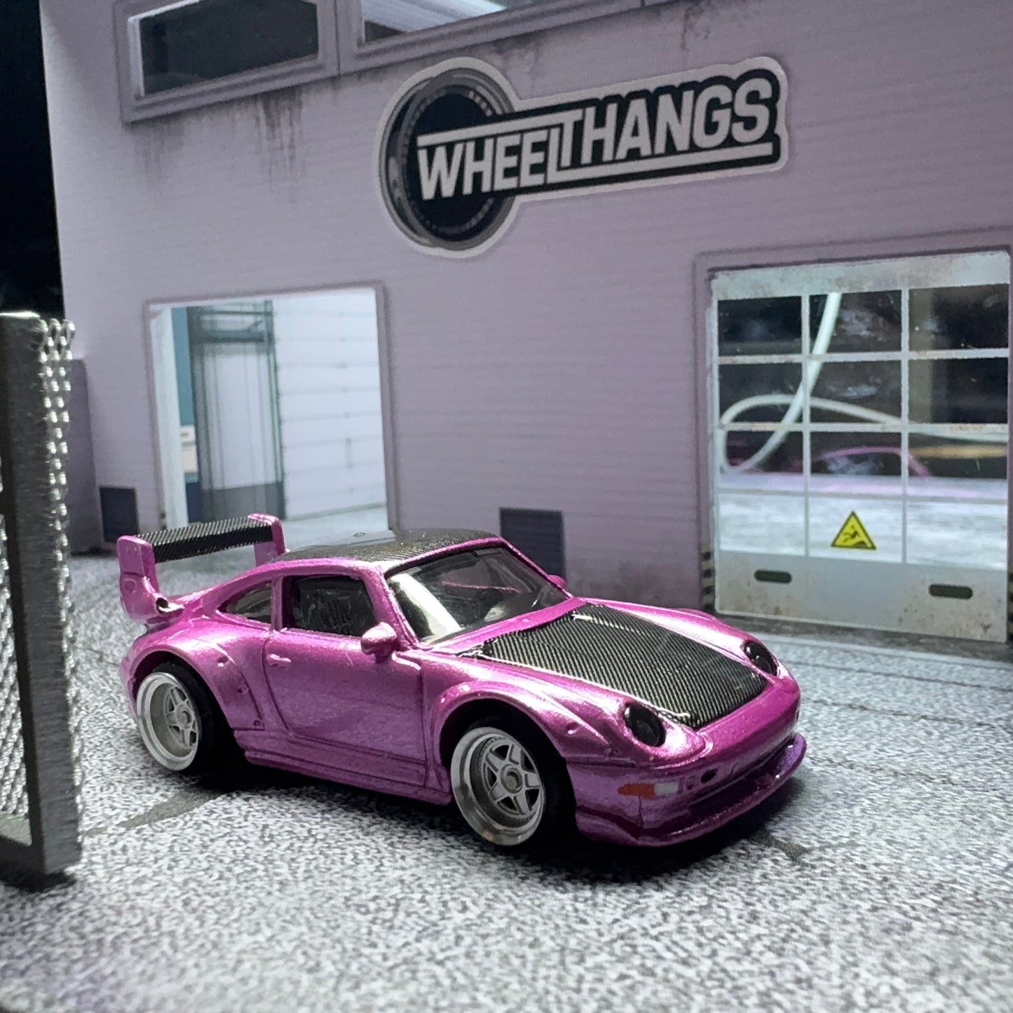 Pink Porsche 993 GT2