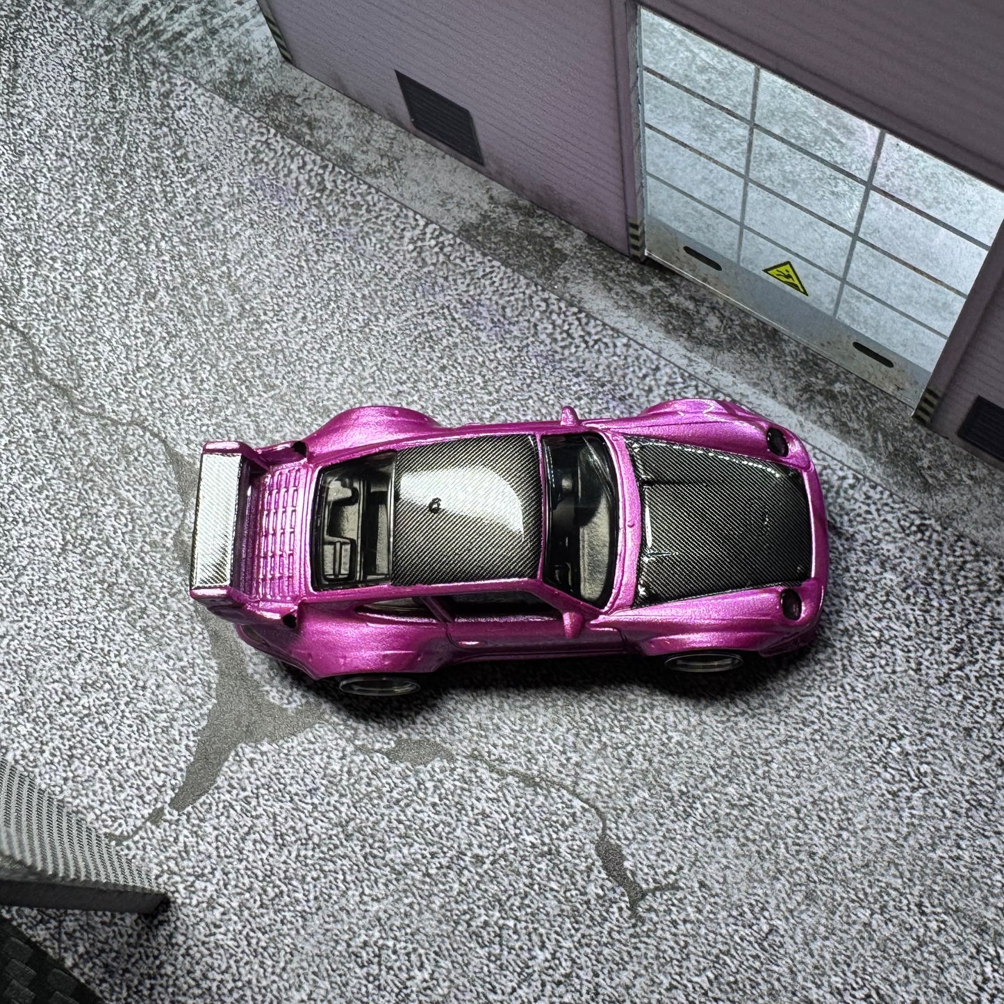 Pink Porsche 993 GT2