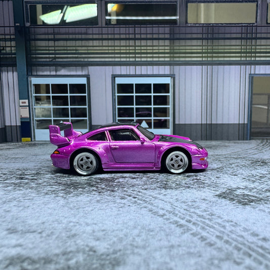 Pink Porsche 993 GT2