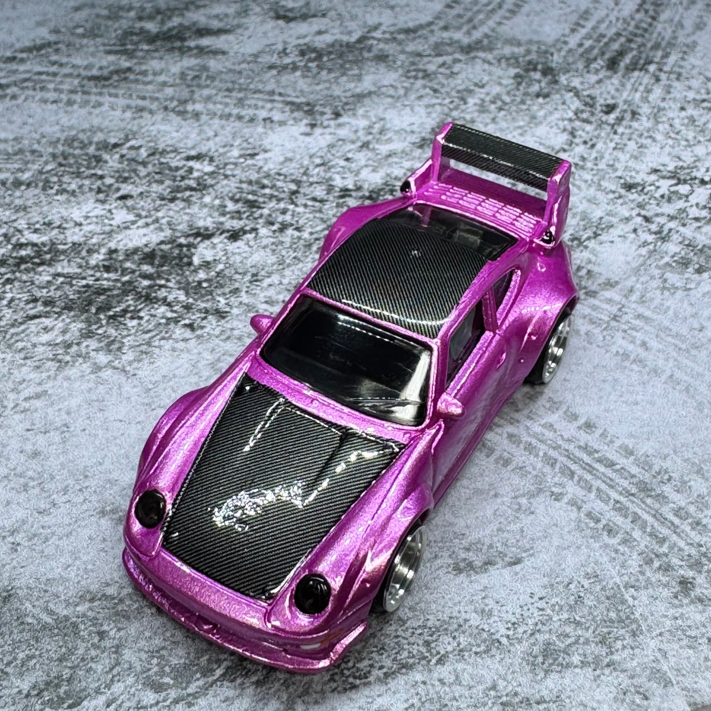 Pink Porsche 993 GT2